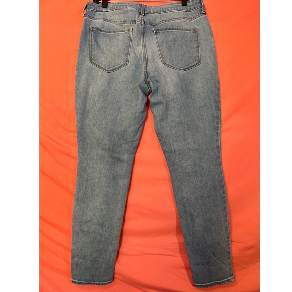 Wmns Old Navy Pop Icon Skinny Light Wash Jean Size 12 - Picture 4 of 4